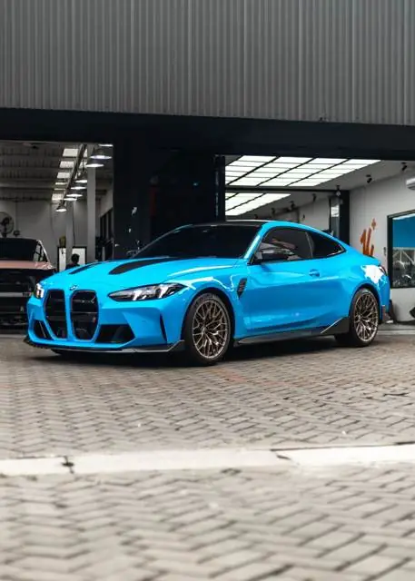 PPF Mobil BMW M4 CS warna Biru — Kitawrapin