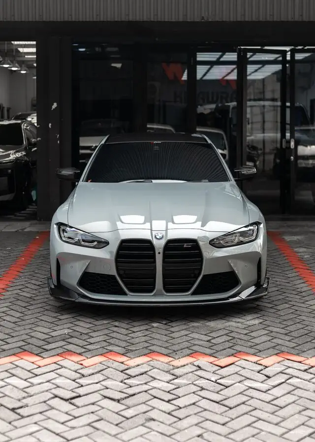 PPF Mobil BMW M4 G82 warna Abu-abu — Kitawrapin