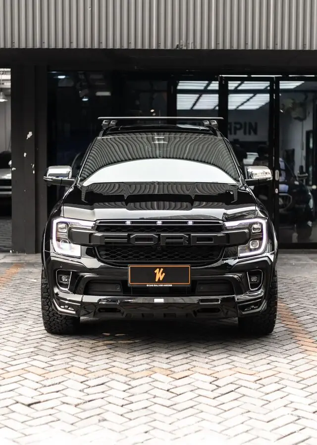 PPF Mobil Ford Everest warna Hitam — Kitawrapin