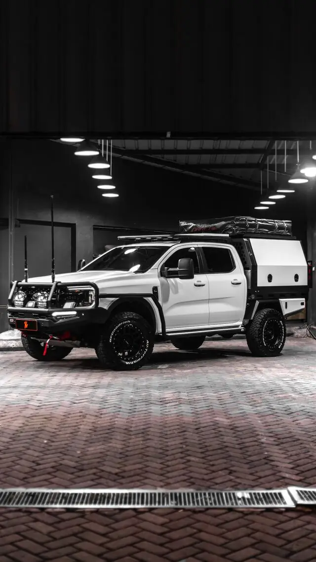 PPF Mobil Ford Ranger warna Putih — Kitawrapin