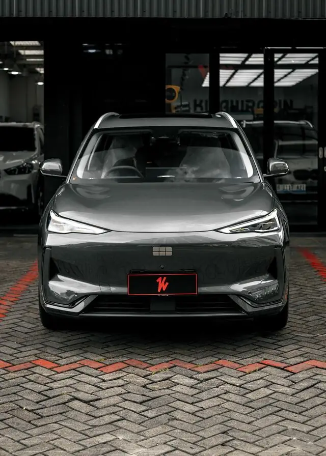 PPF Mobil Geely EX5 warna Abu-abu — Kitawrapin