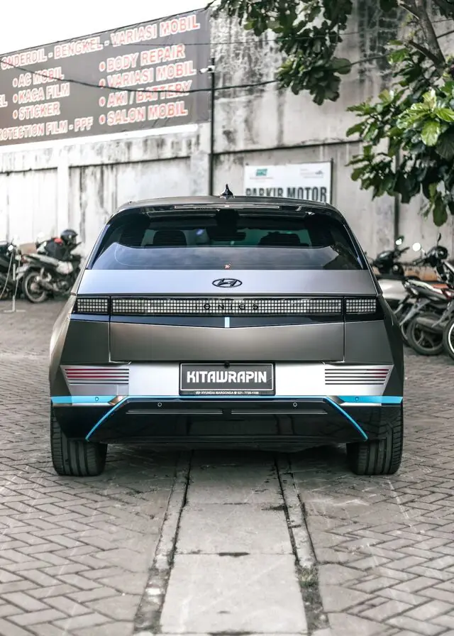Color Wrap Hyundai Ioniq 5 Axevinyl Matte Metallic Titanium Gray — Kitawrapin