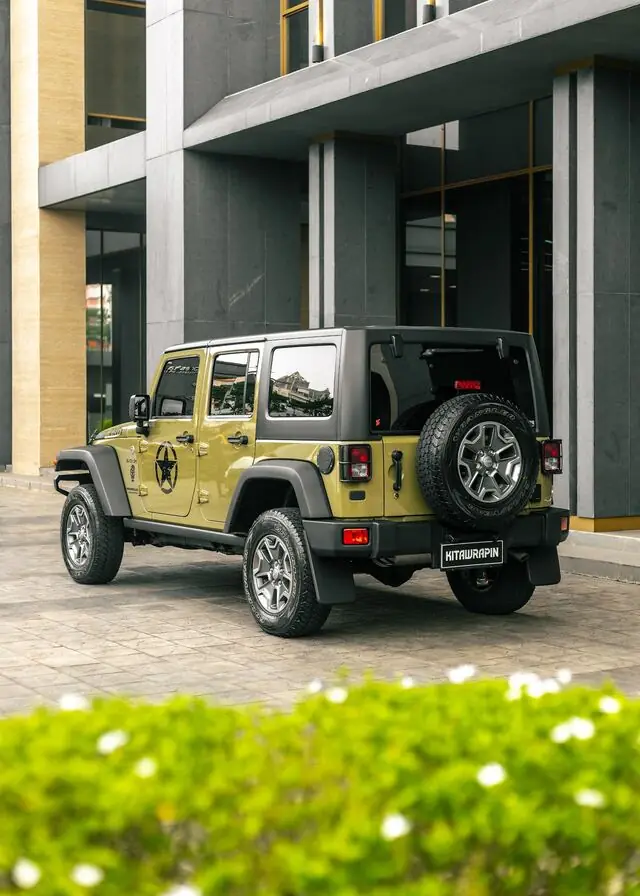 PPF Mobil Jeep Rubicon warna Hijau — Kitawrapin