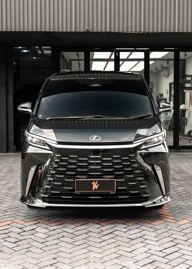 PPF Mobil Lexus LM350 warna Hitam — Kitawrapin