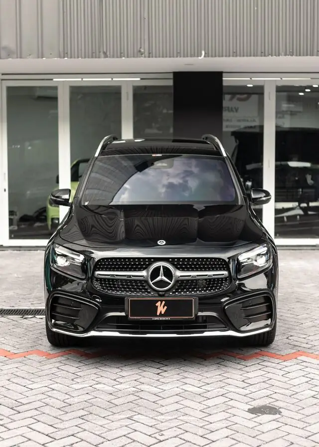 PPF Mobil Mercedes Benz GLB200 AMG warna Hitam — Kitawrapin