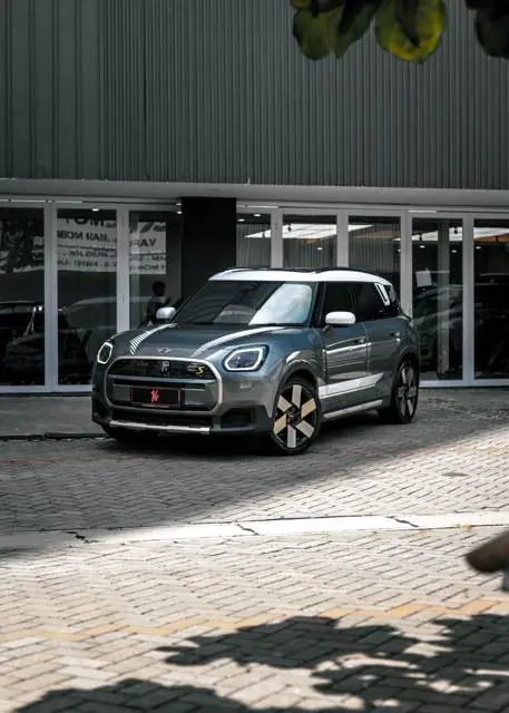 PPF Mobil Mini Cooper Countryman warna Abu-abu — Kitawrapin