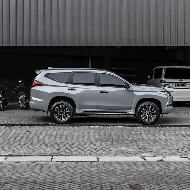 Color Wrap Mitsubishi Pajero Teckwrap True Nardo Grey — Kitawrapin