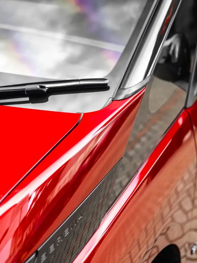 PPF Mobil Nissan Serena warna Merah — Kitawrapin
