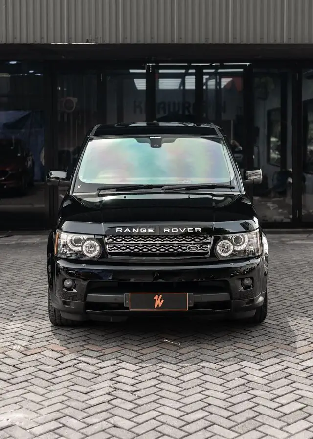 PPF Mobil Range Rover HSE Sport warna Hitam — Kitawrapin