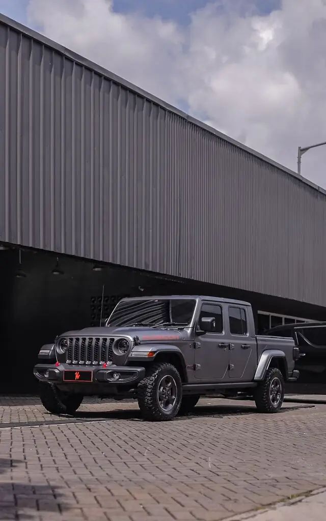 Color Wrap Rubicon Gladiator Axevinyl AMG Selenite Grey — Kitawrapin