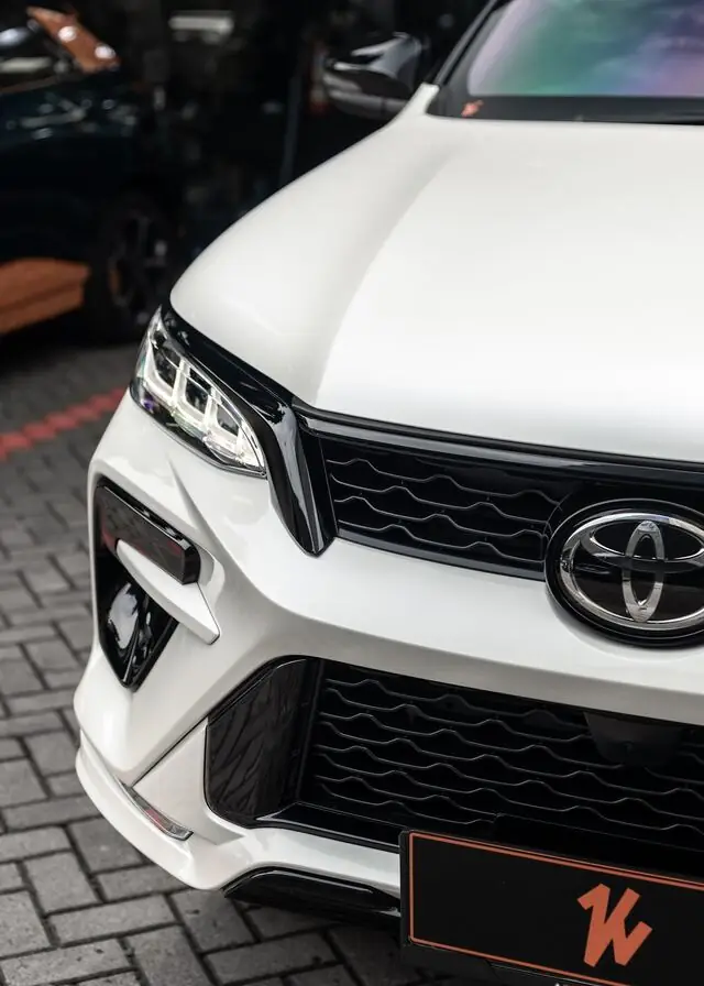 PPF Mobil Toyota Fortuner warna Putih — Kitawrapin