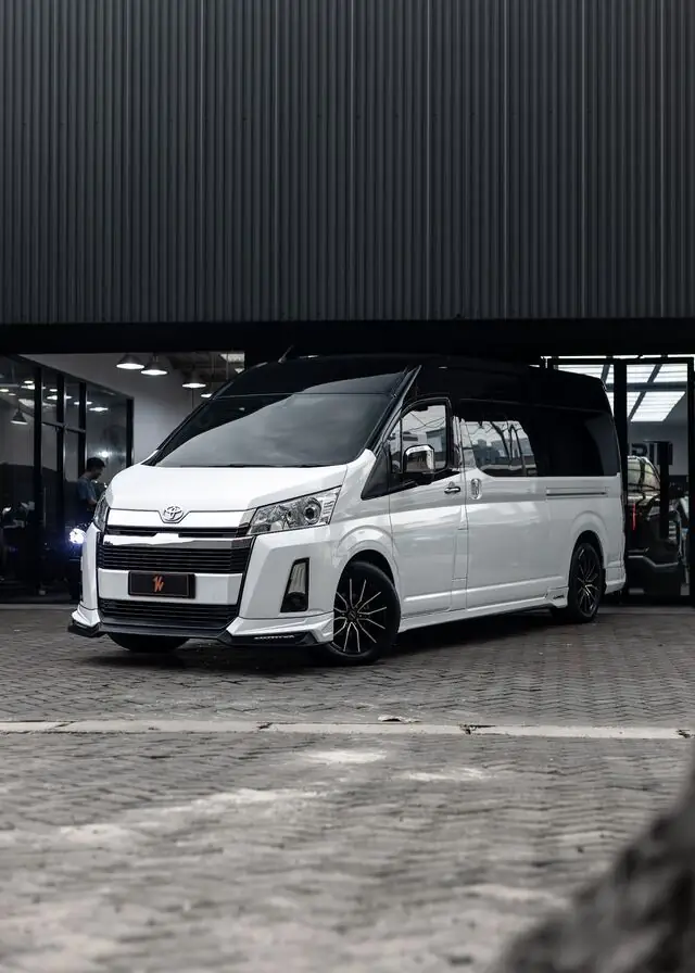 PPF Mobil Toyota Hiace warna Putih — Kitawrapin