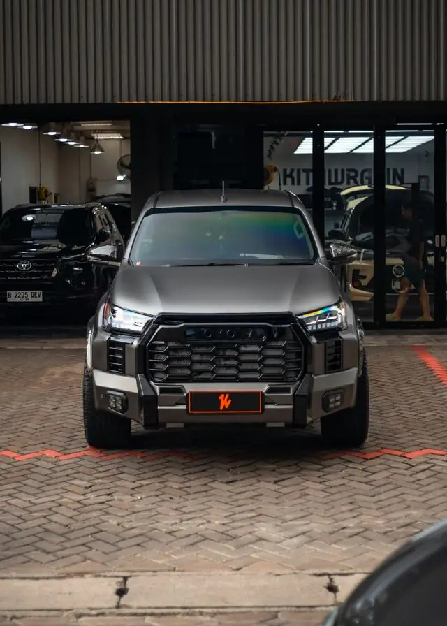 Color Wrap Toyota Hilux Spectech Ultimate Meteorites Grey — Kitawrapin