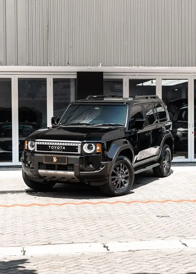 PPF Mobil Toyota LandCruiser Prado warna Hitam — Kitawrapin