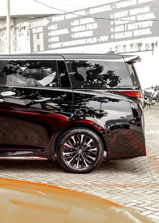 PPF Mobil Toyota Vellfire warna Hitam — Kitawrapin