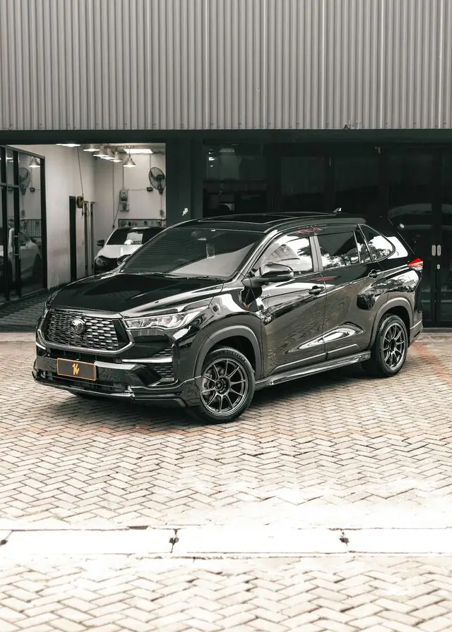 PPF Mobil Toyota Zenix warna Hitam — Kitawrapin