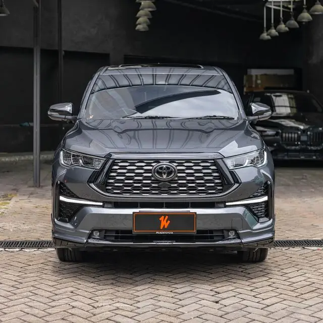 PPF Mobil Toyota Zenix warna Abu-abu — Kitawrapin