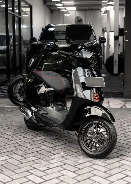 PPF Motor Vespa warna Hitam — Kitawrapin