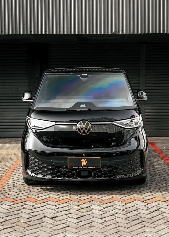 PPF Mobil VW IDBuzz warna Hitam — Kitawrapin