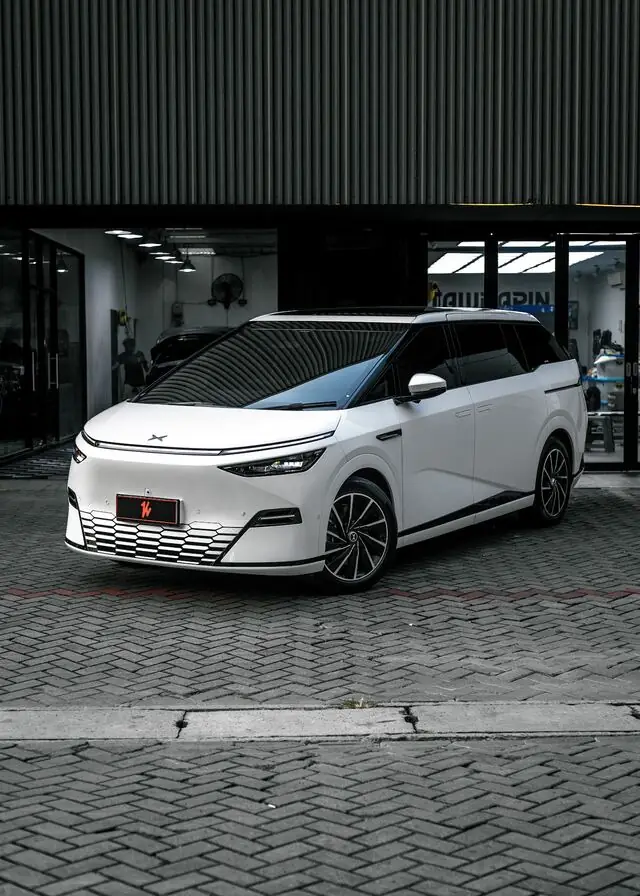 PPF Mobil Xpeng X9 warna Putih — Kitawrapin